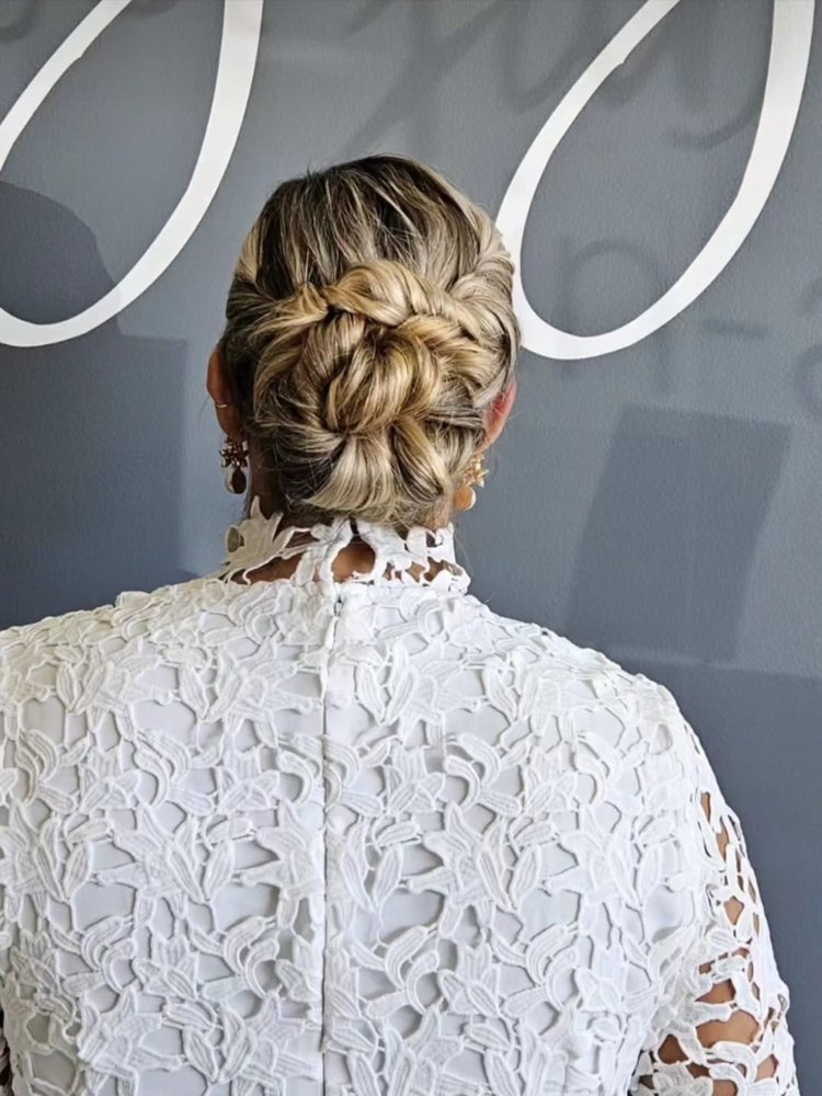 A woman after Addi gave her an updo.